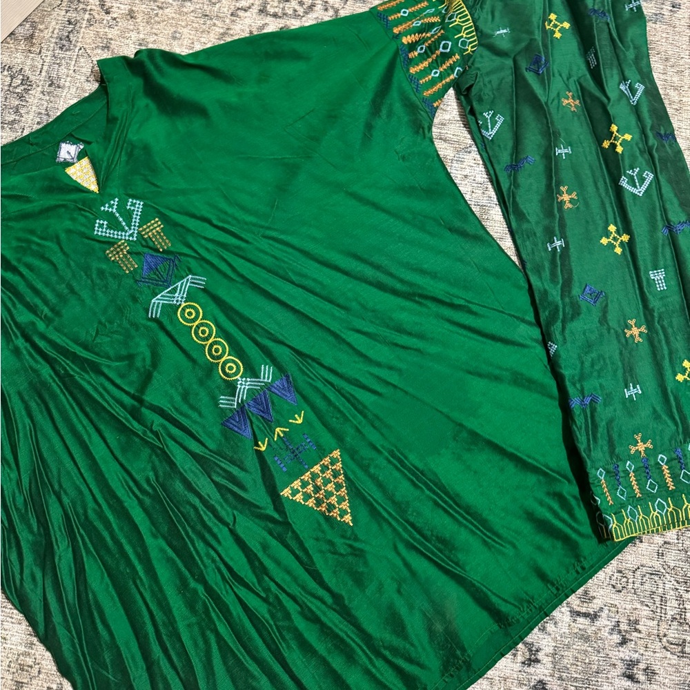 Elegant Green Long Sleeve Dress